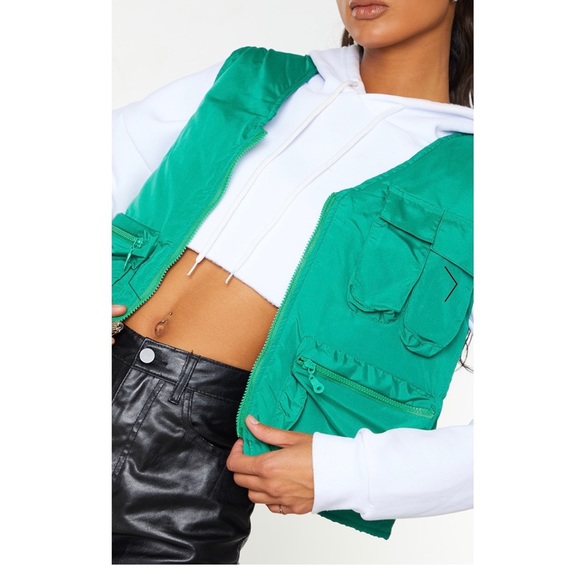 PrettyLittleThing Green Reversible Quilted Vest - US6 - Picture 6 of 6